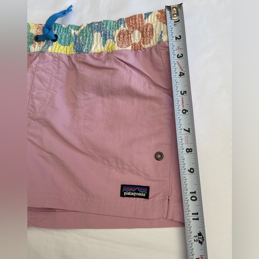 $55 Patagonia Costa Rica Baggies 3" Shorts Kids' Size XL / 14 Milkweed Mauve - Picture 4 of 10